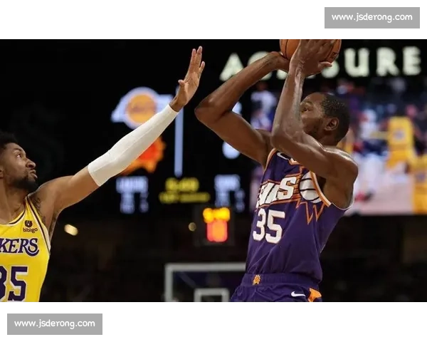 热火湖人巅峰对决再燃战火东西豪门正面对话之夜明星云集胜负悬念拉满